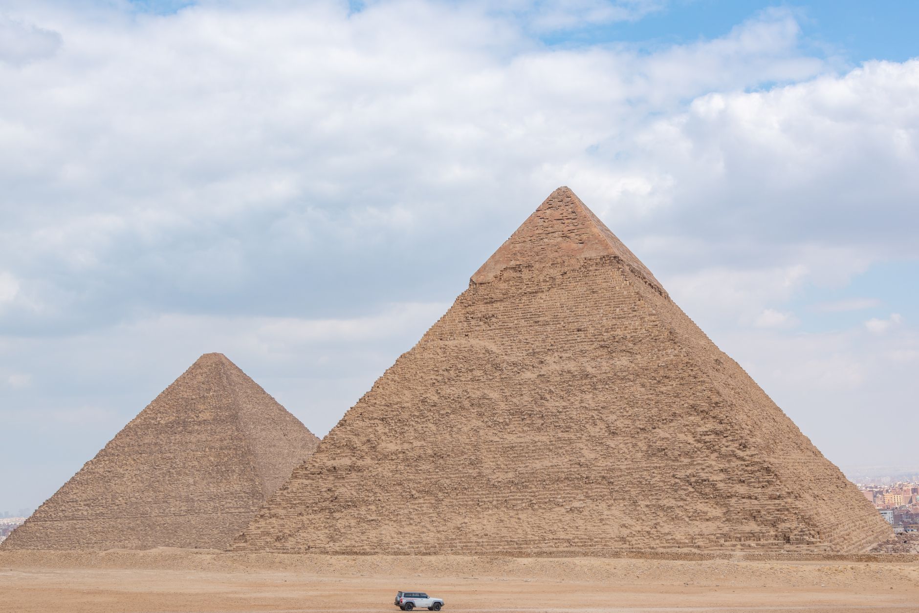 Pyramid laser scan anomalies — Curiosidades