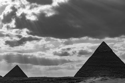 Photos gratuites de ciel nuageux, échelle des gris, égypte