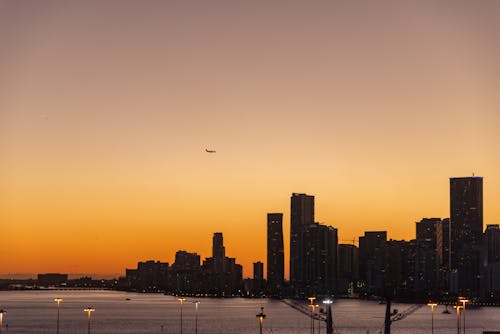 Kostenloses Stock Foto zu skyline, sonnenuntergang, stadt