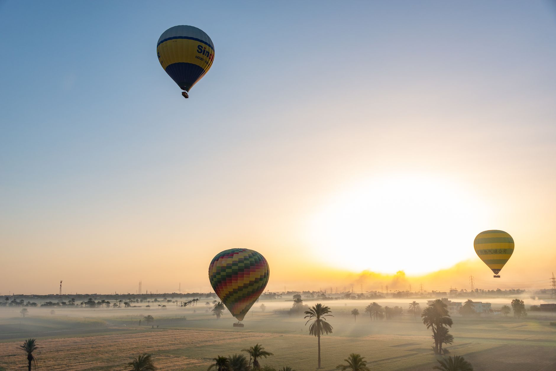 hot air balloon luxor egypt sunrise nile valley west bank