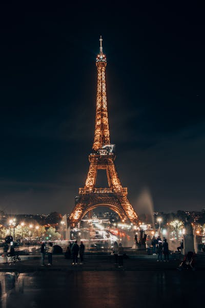 Eiffel Tower Illustration · Free Stock Photo