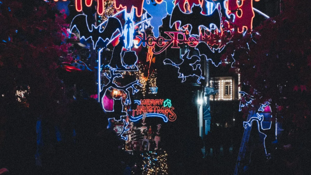 10 Spooky DIY Halloween Neon Sign Ideas and Tutorials