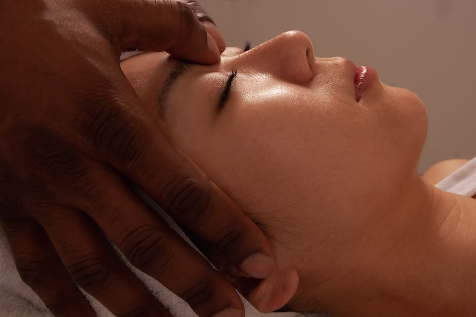 facial puffiness relief massage NYC