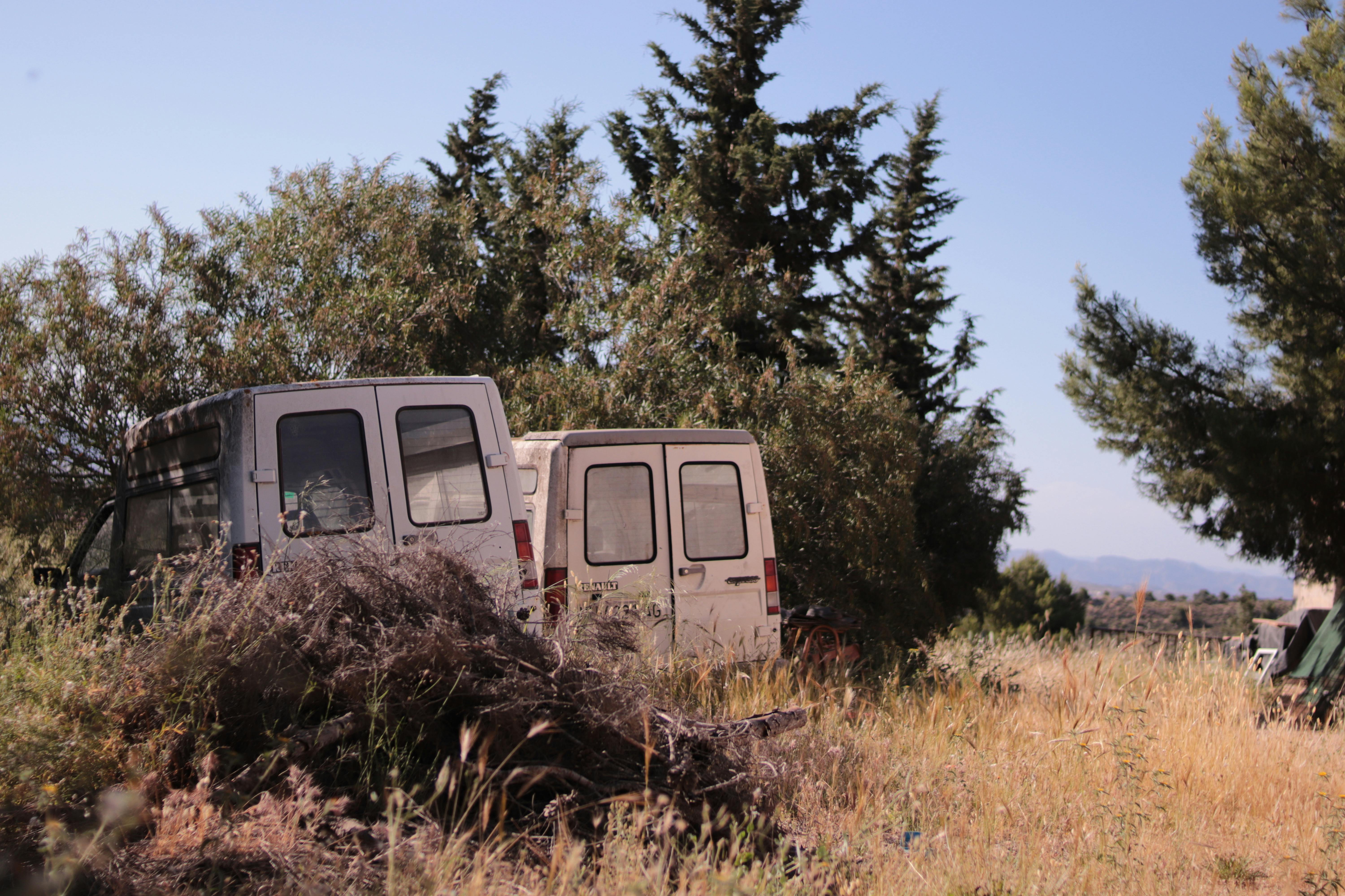 Fleet Economics Are Breaking: Why Commercial Vehicle Strategies Must Shift Before 2026 — Photo by Álvaro Jesús Gómez Ruiz on 