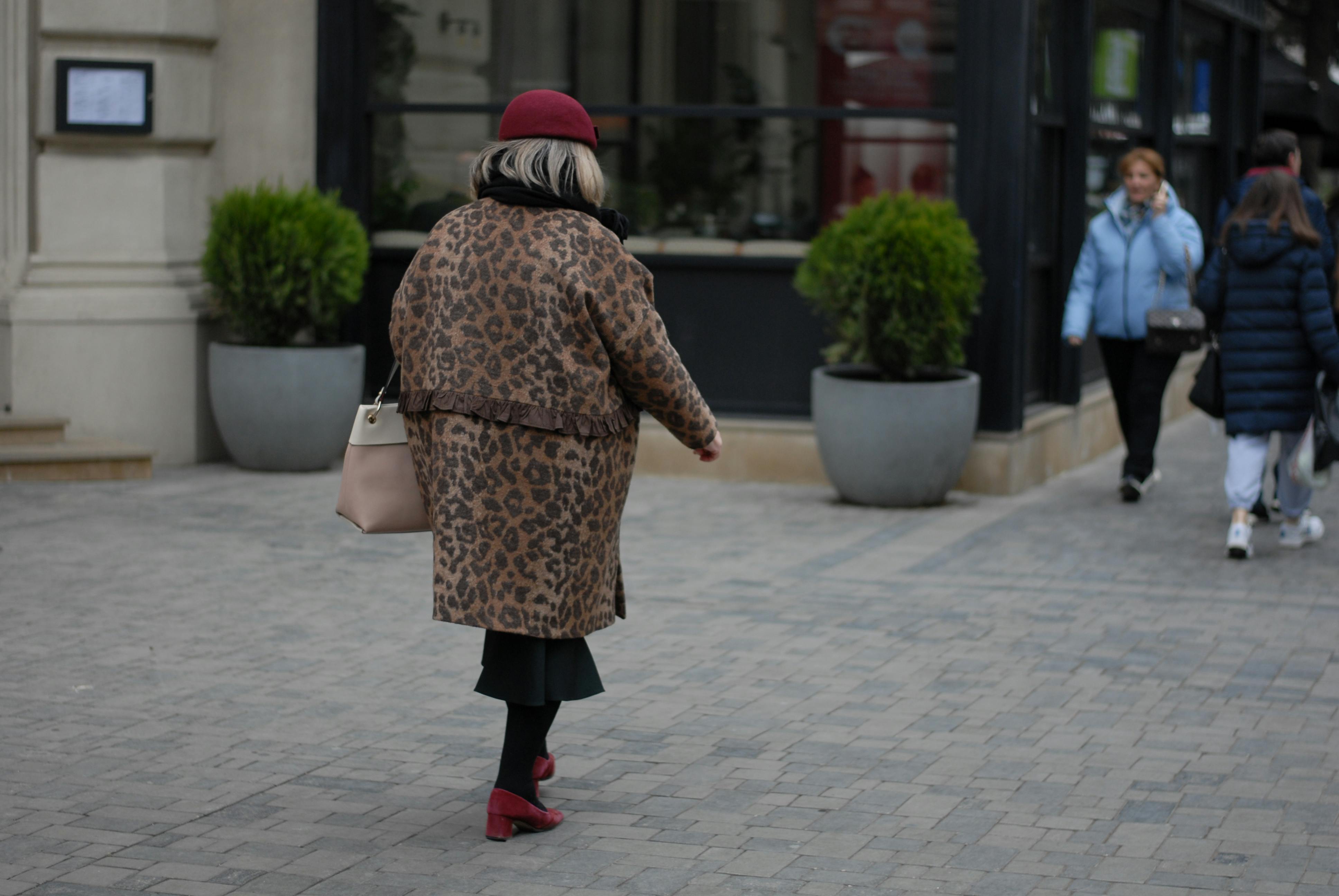 'The Devil Wears Prada 2': Best Fashion Looks and Outfits Explained — Photo by Narmin Aliyeva on Pexels