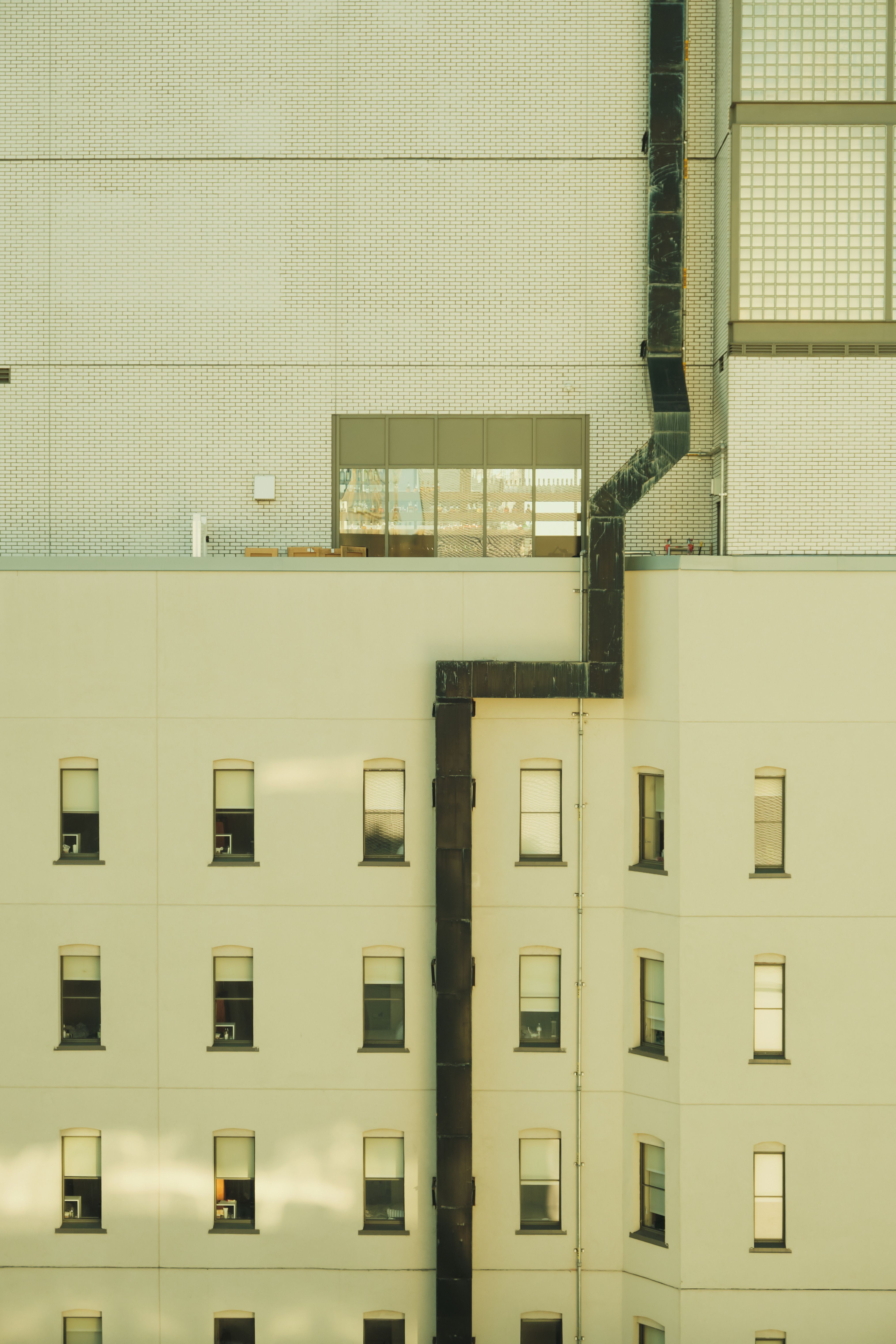 Modern Residential Building Exterior · Free Stock Photo