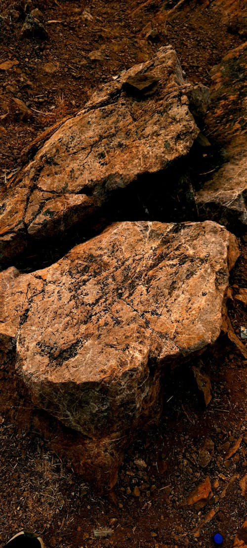 Gratis stockfoto met grote rotsen, volledig kader