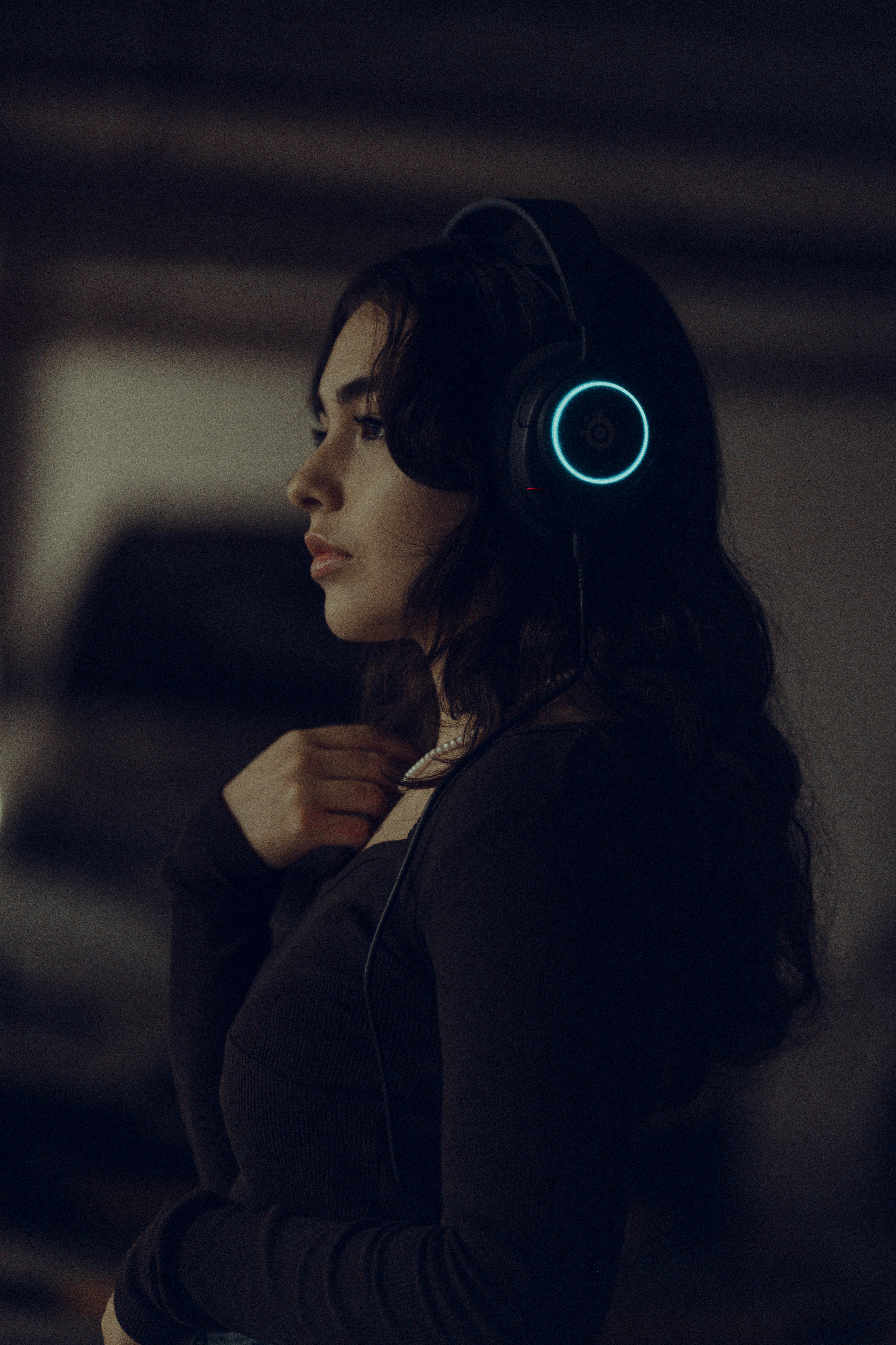 Free Woman Wearing Headphones Stock Photo