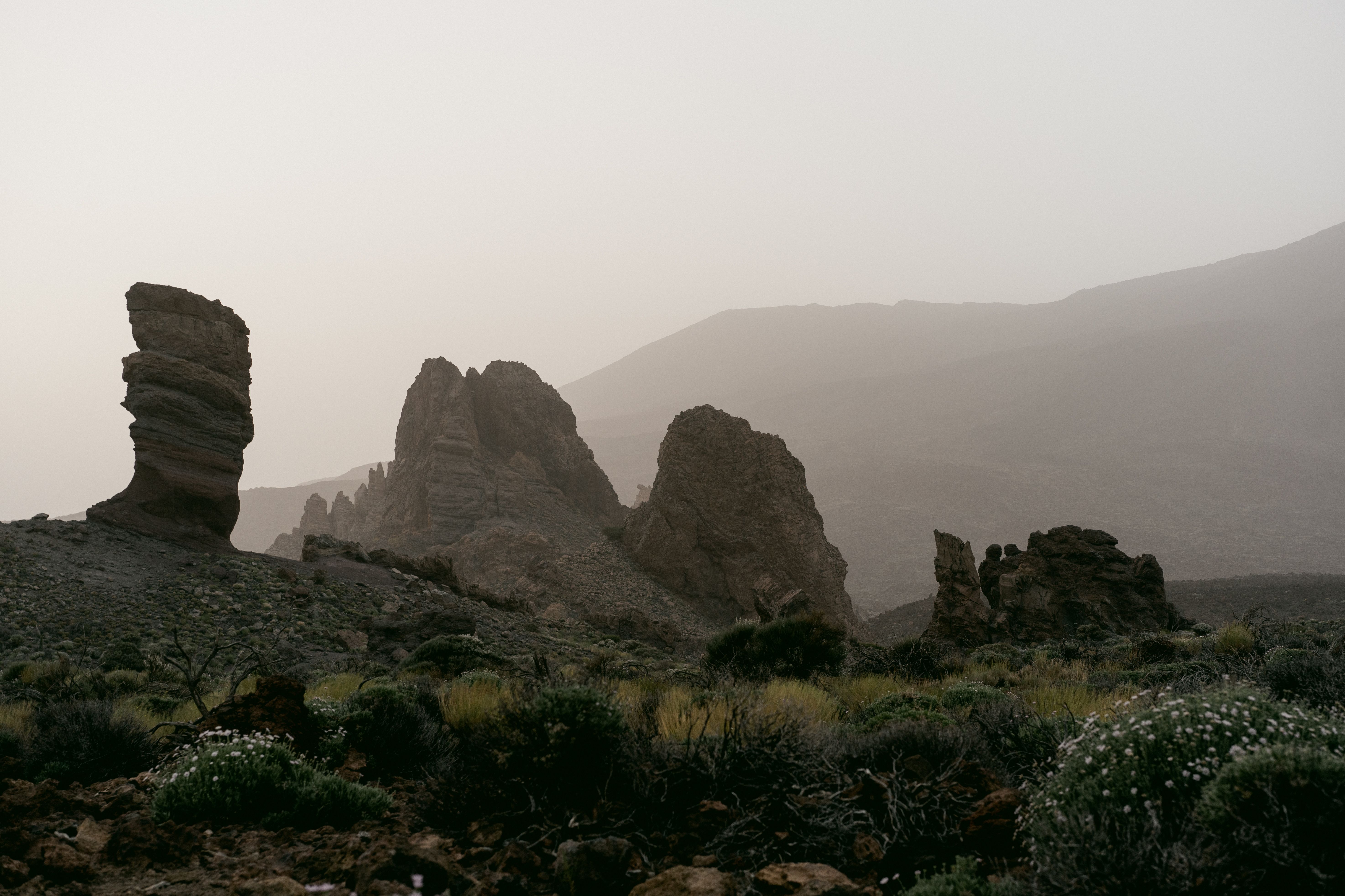 Mist overt Rock Formation · Free Stock Photo