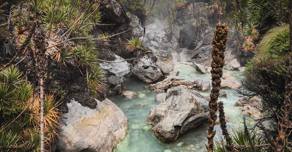 Hot Spring Landform Hot Water in Tropical Landscape · Free Stock Photo
