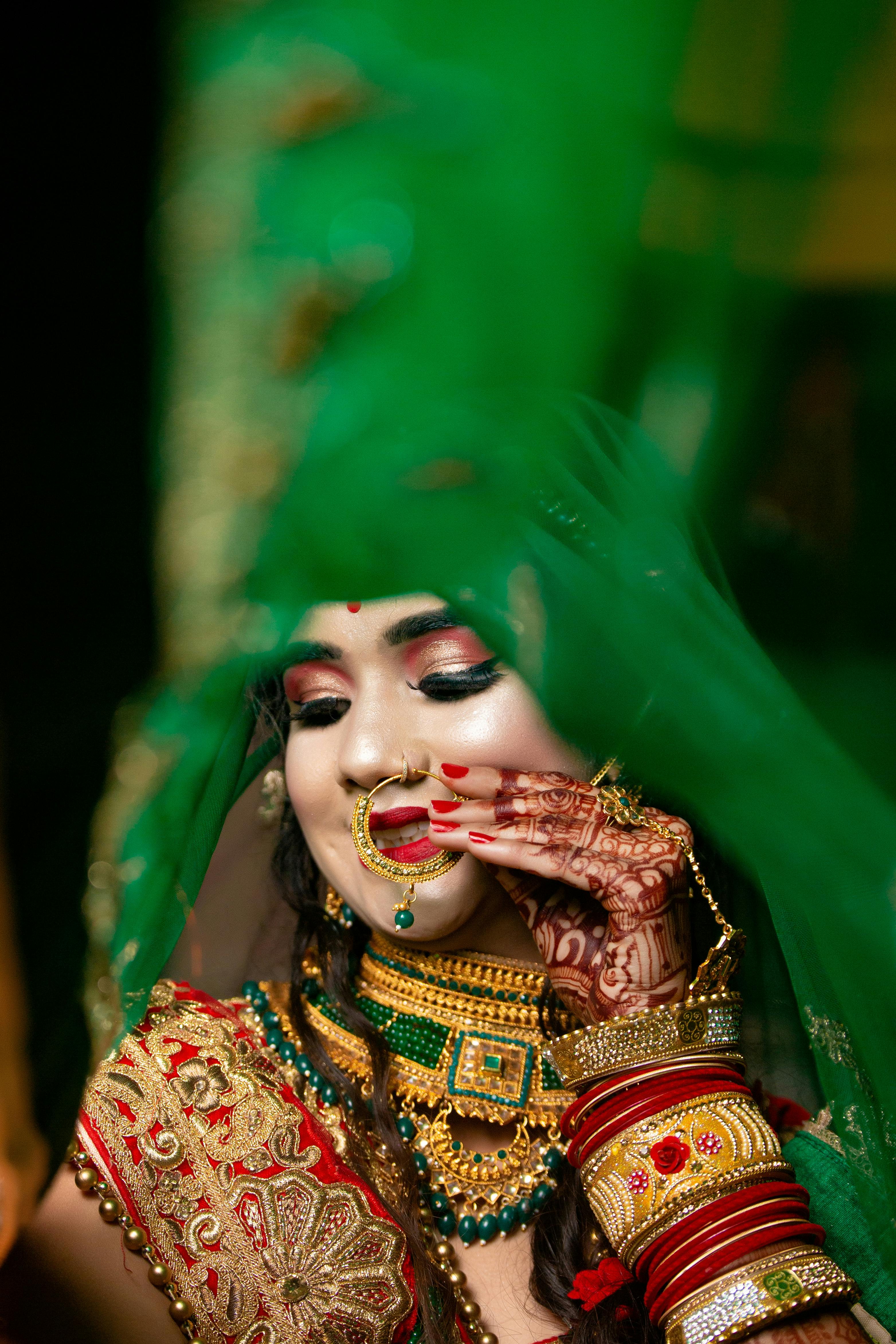 Bengali Royal Bridal Makeover Shoot | Bridal makeover, Royal brides, Bridal  poses