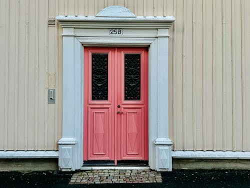 Ảnh lưu trữ miễn phí về căn nhà, cánh cửa màu hồng, cổng vào
