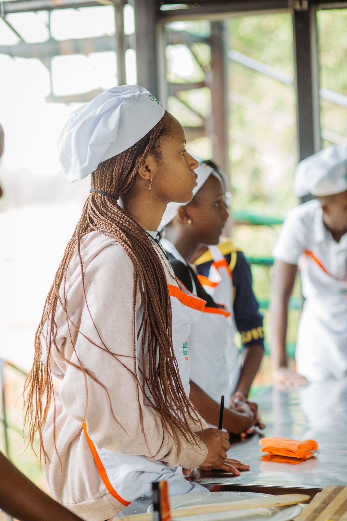 Estudiantes de cocina en sesión académica