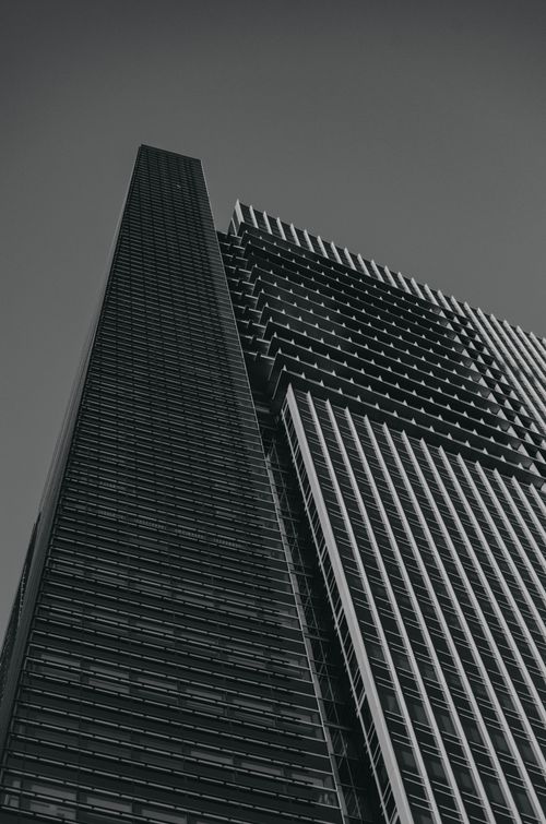Free Black and white photo of a modern skyscraper in Miami, showcasing abstract architectural details. Stock Photo