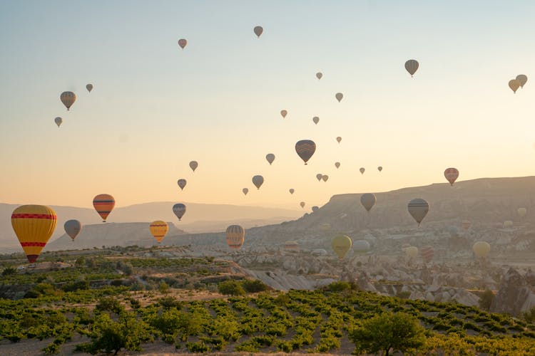  Flying Colorful Hot Air Balloons On Sky