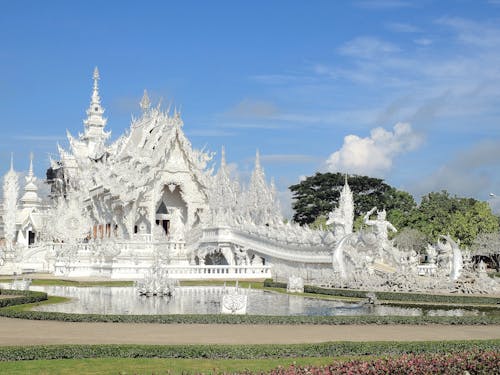 Photos gratuites de chiang rai, temple, temple blanc