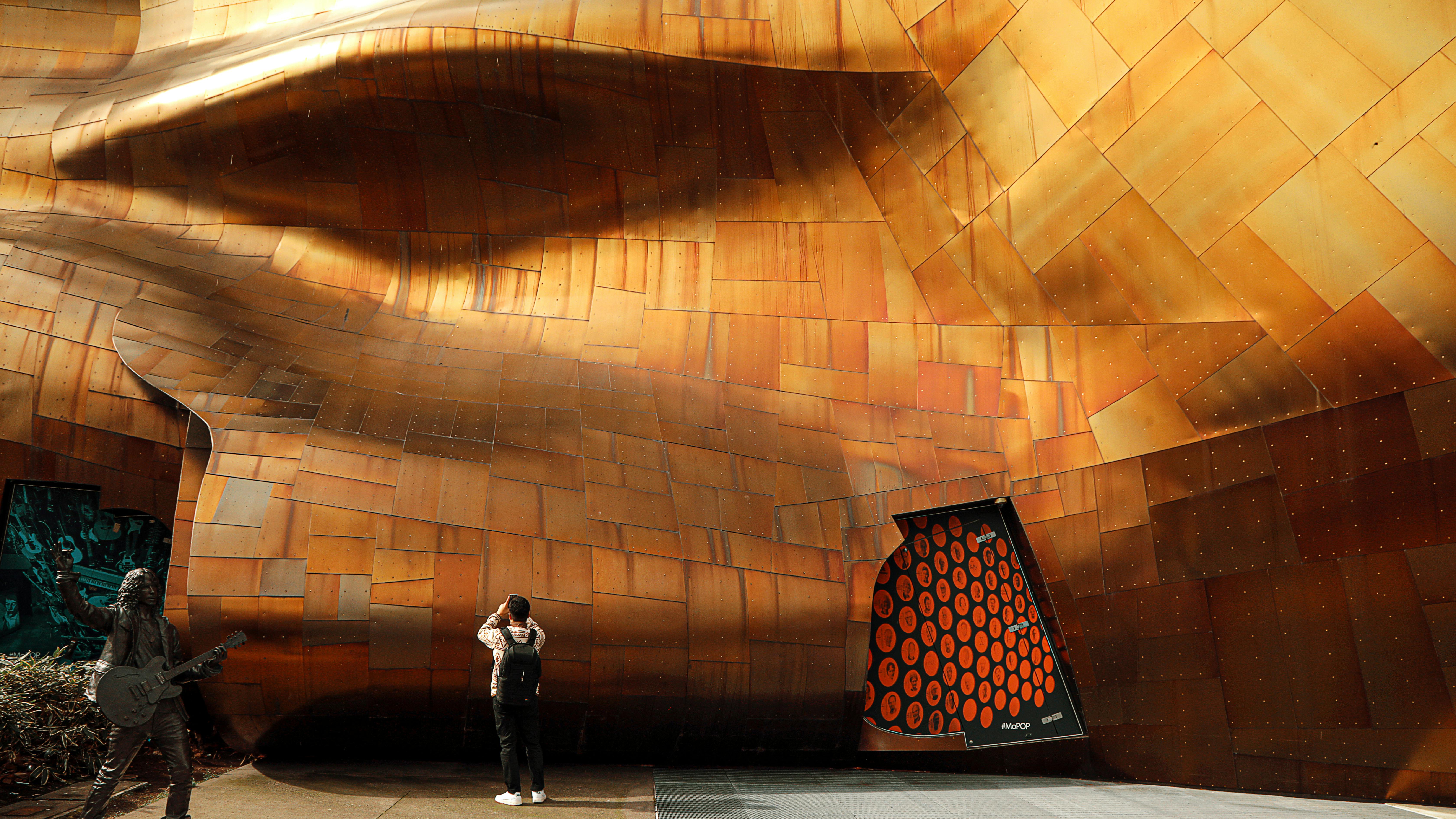 Museum of Pop Culture - Photo by Georg Baumann on Unsplash