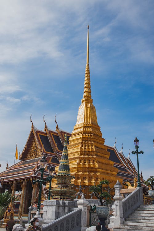  the Grand Palace at Wat Phra Kaew, Bangkok, Thailand 