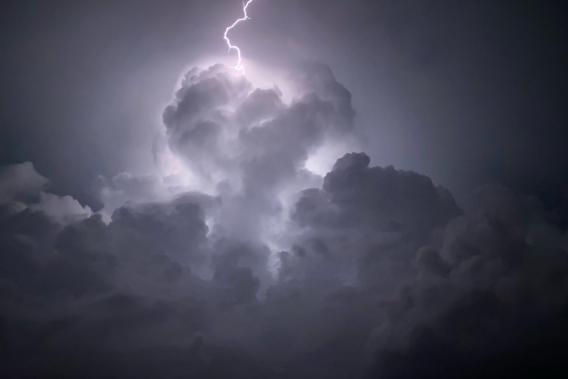 Bliksem en onweer kunnen WK voetbal verstoren