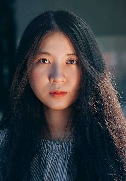 Безкоштовне стокове фото на тему «азіатська жінка, волосина, впритул»
