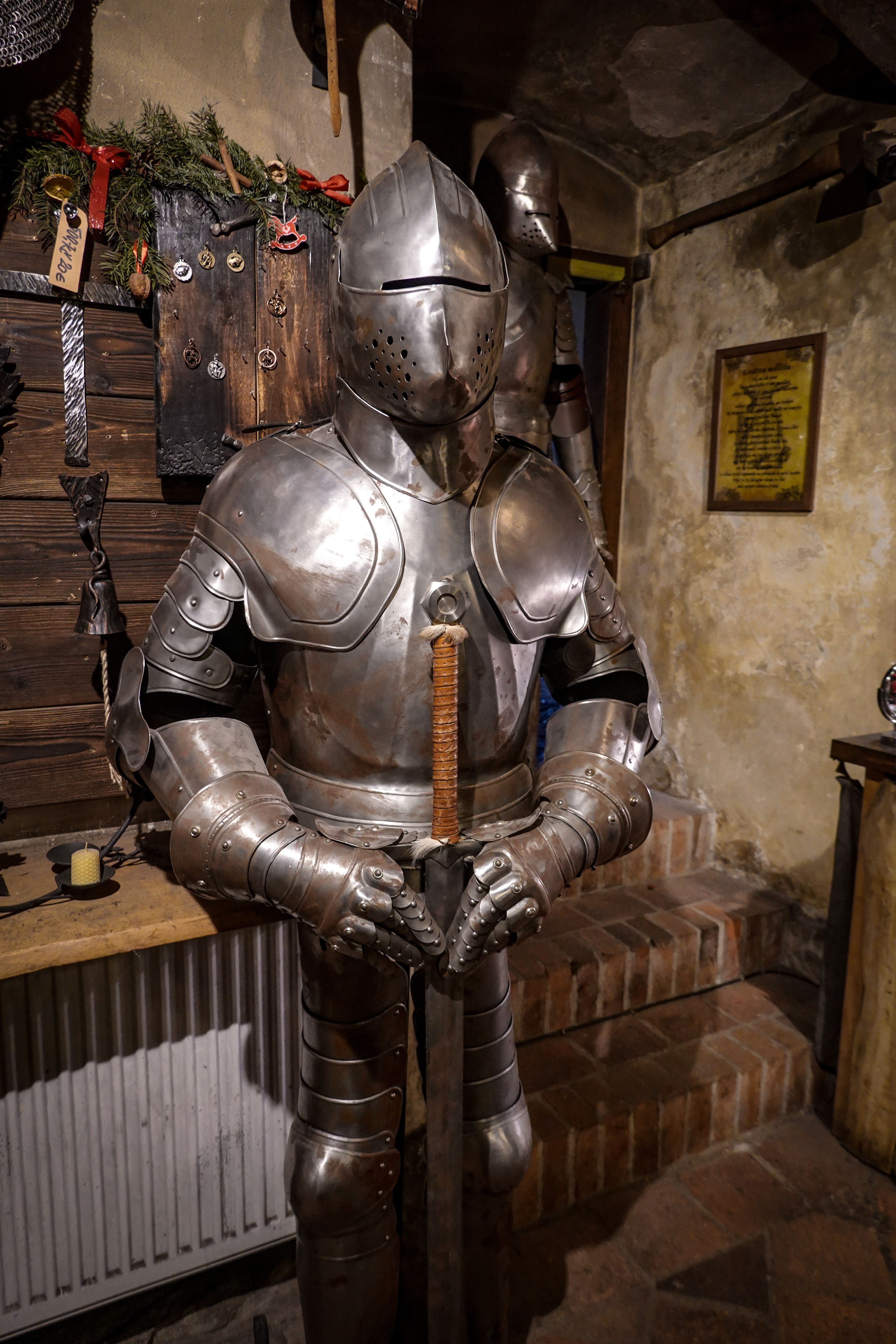 VIDEO. Le musée de l'armée fend l'armure