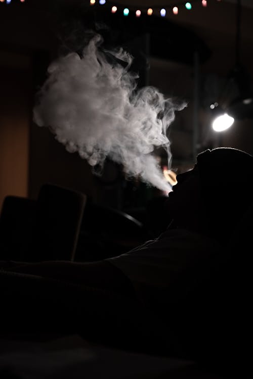 คลังภาพถ่ายฟรี ของ การสูบบุหรี่, ซิลูเอตต์, ผู้ชาย