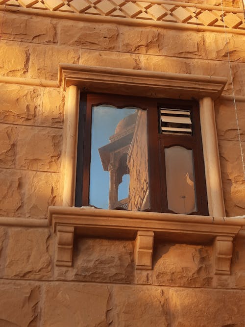 Ilmainen kuvapankkikuva tunnisteilla arkkitehtoniset yksityiskohdat, auringonvalo, ikkuna