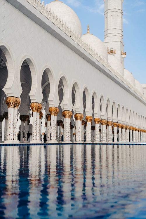 Reflective Pool Mosque Pool near Traditional Mosque · Free Stock Photo