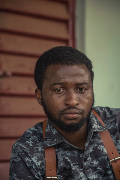 afrikalı adam, asker, askeri içeren Ücretsiz stok fotoğraf