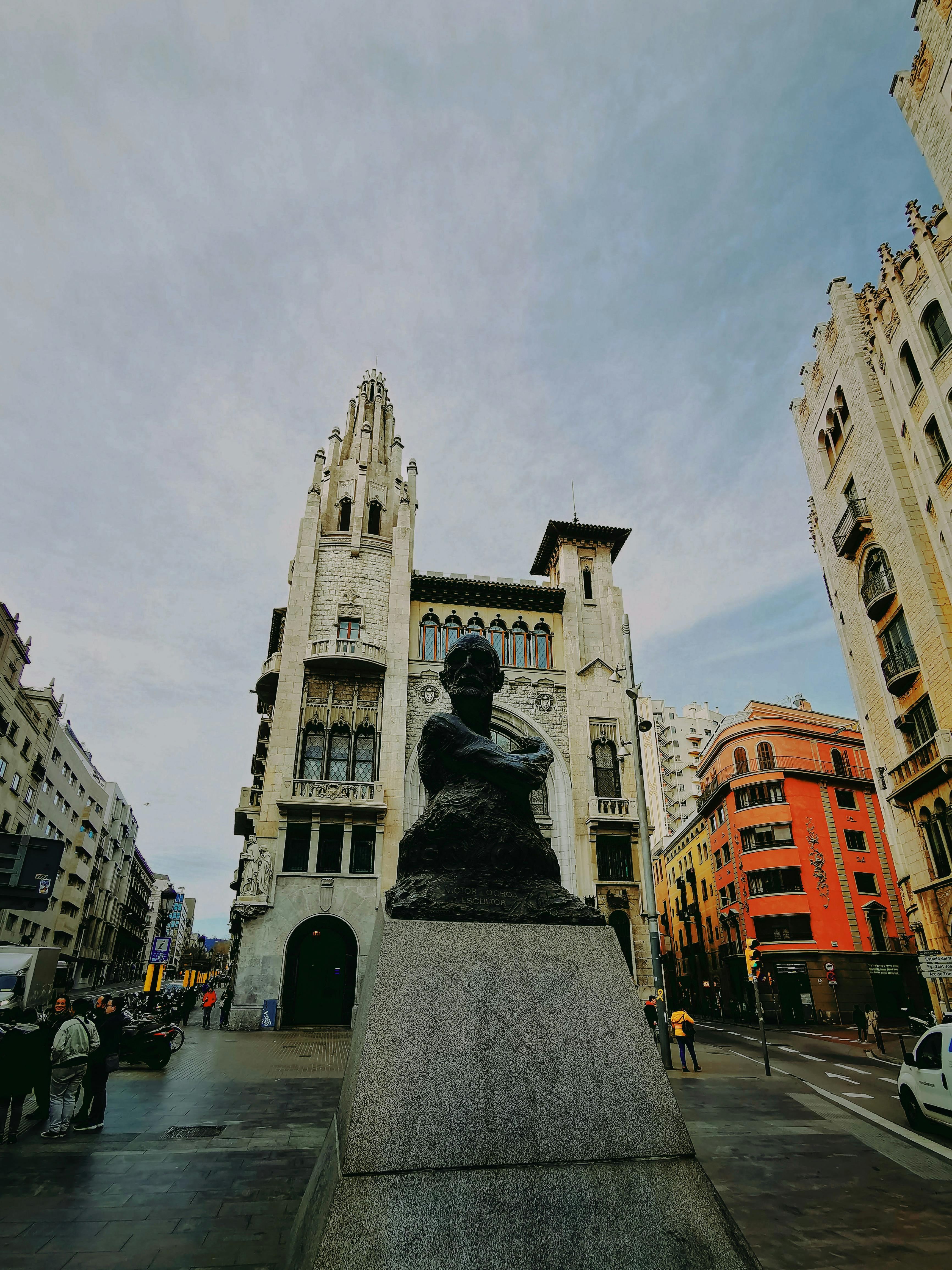 caja de pensiones in barcelona