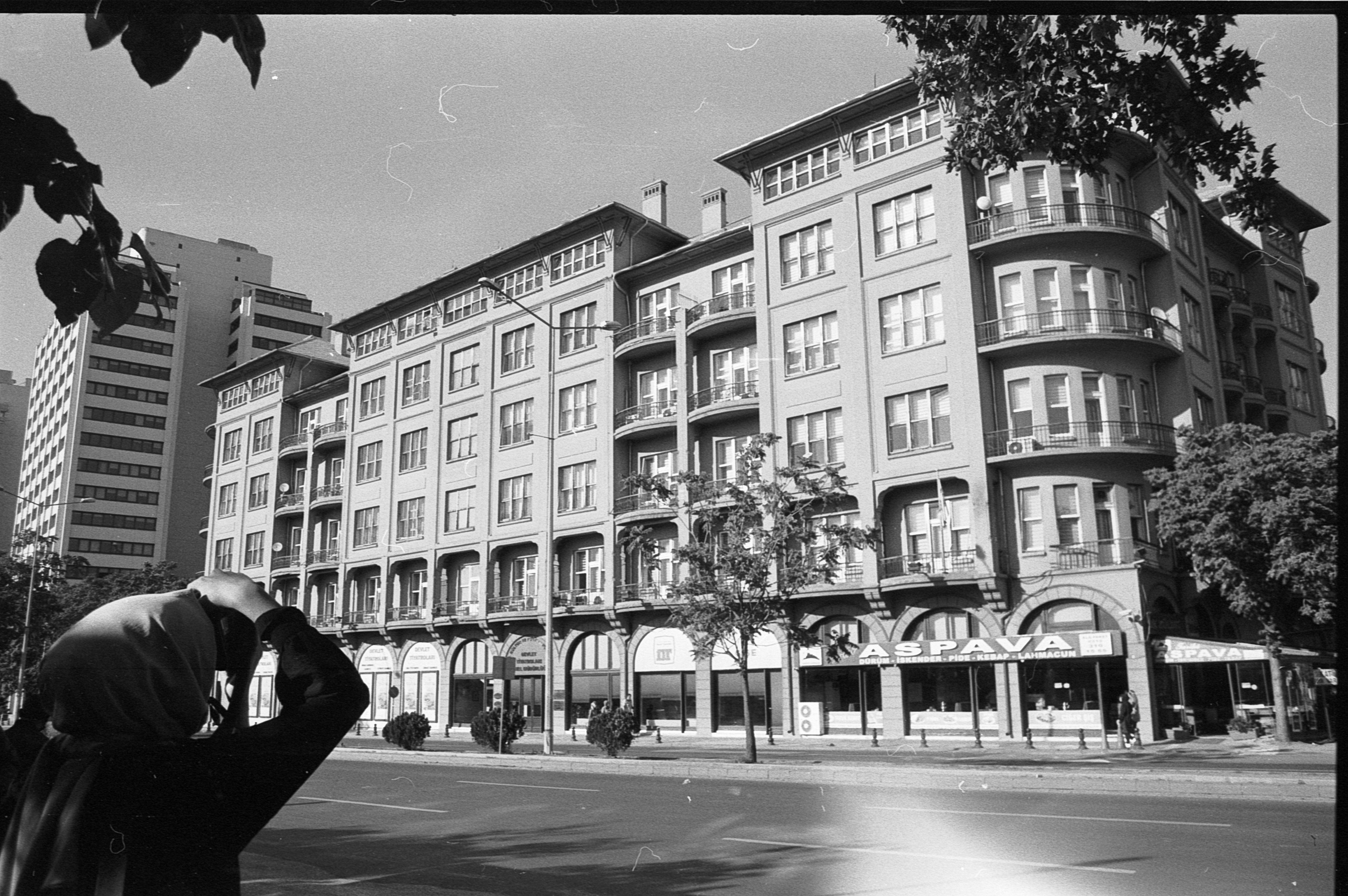 Abandoned Building near Street in Village · Free Stock Photo