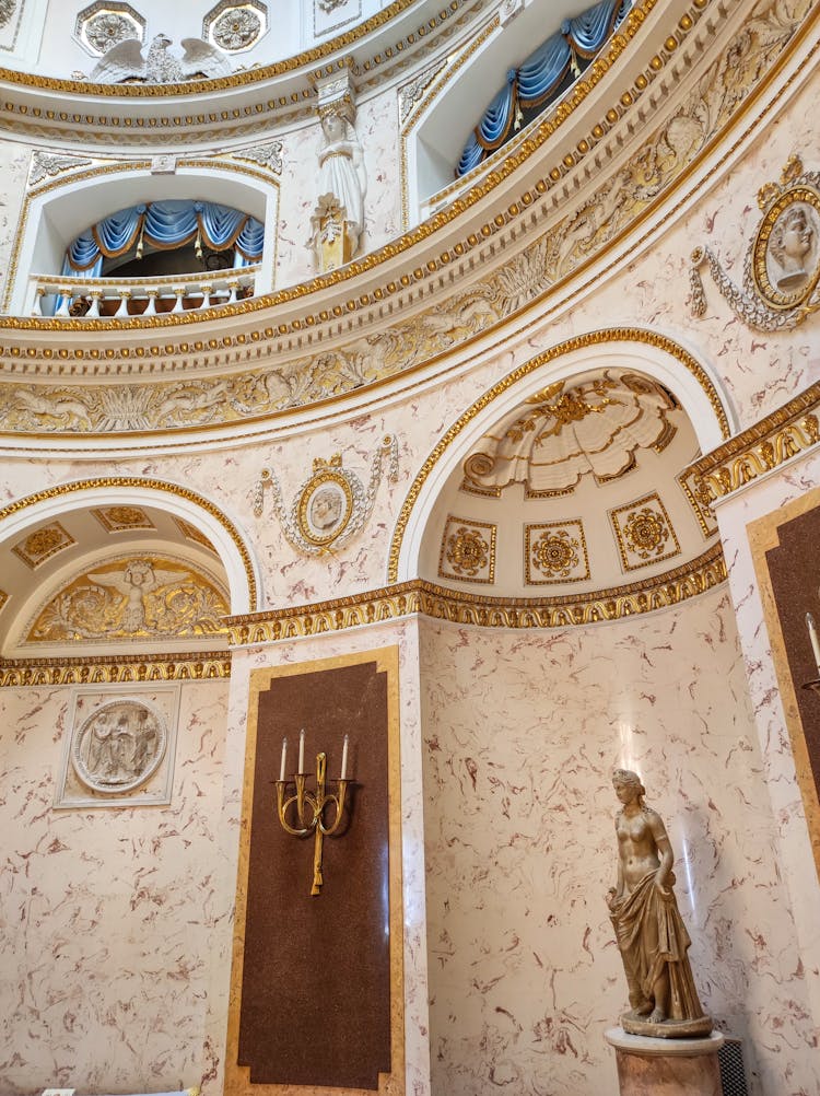 Saint Peter Basilica Interior