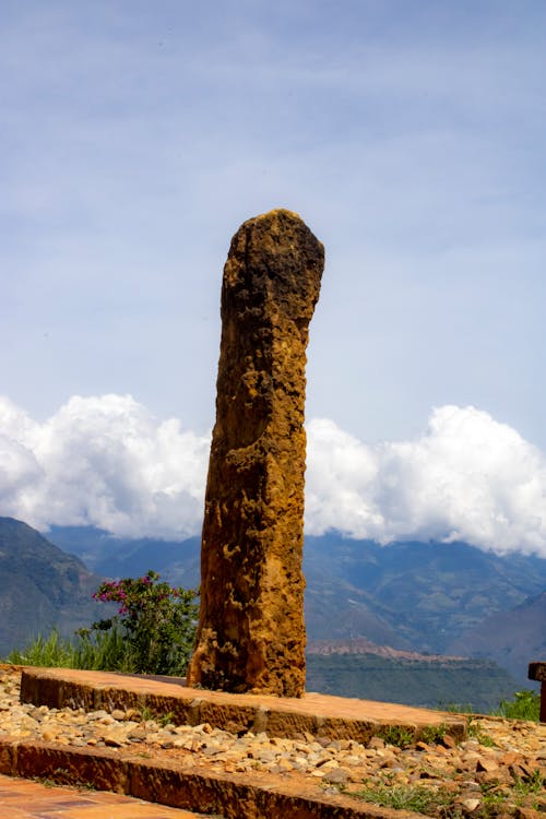 在云下, 天空, 岩壁 的 免费素材图片