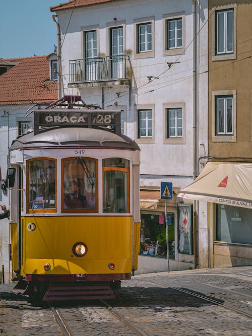 Základová fotografie zdarma na téma doprava, exteriér budovy, fasáda