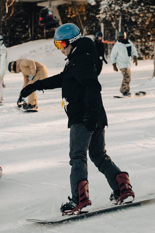Δωρεάν στοκ φωτογραφιών με snowboard, Άνθρωποι, επιλεκτική εστίαση Φωτογραφία από στοκ φωτογραφιών