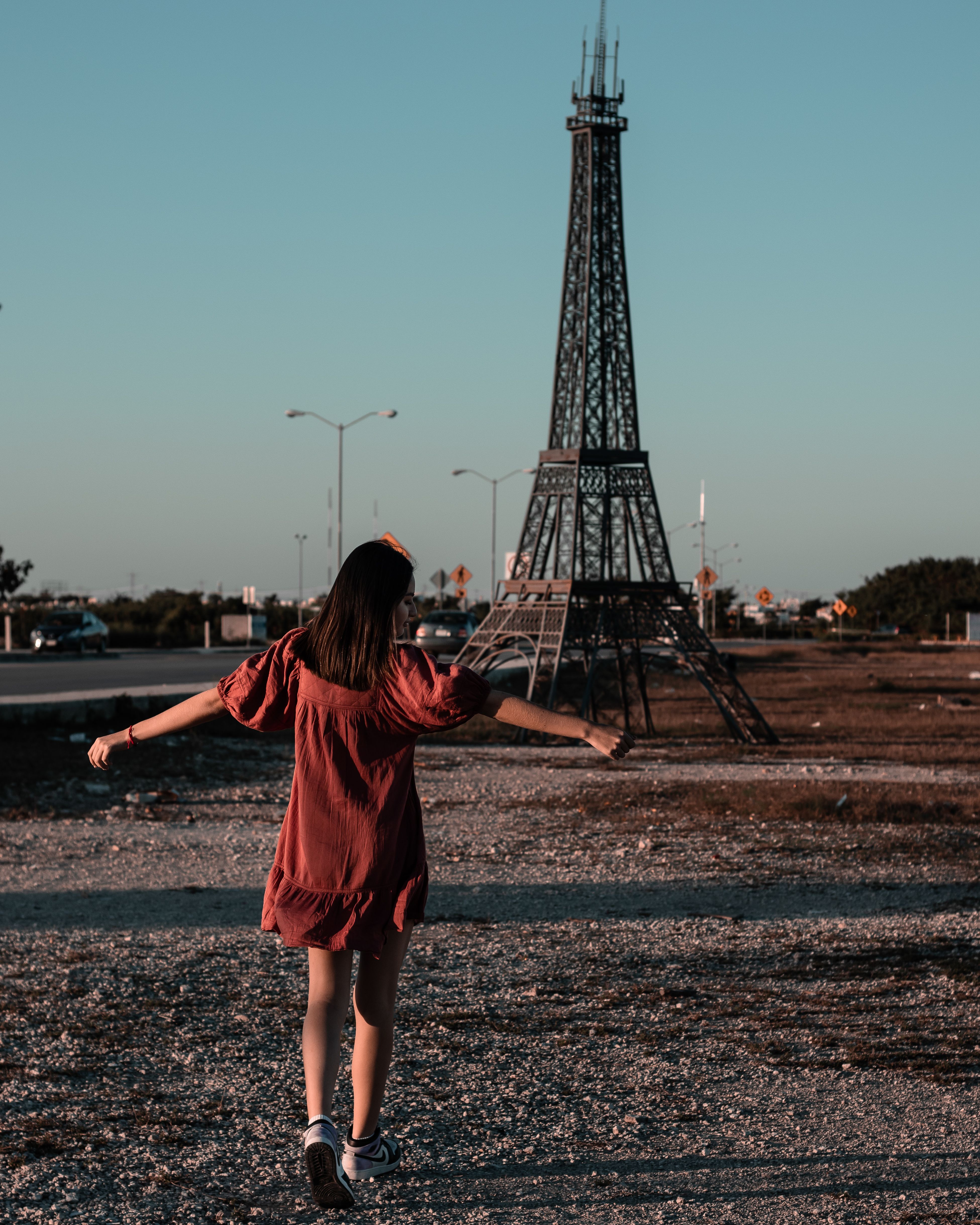 strapless open back dress Paint By Numbers Eiffel Tower Woman Red Dress Kit main image 0