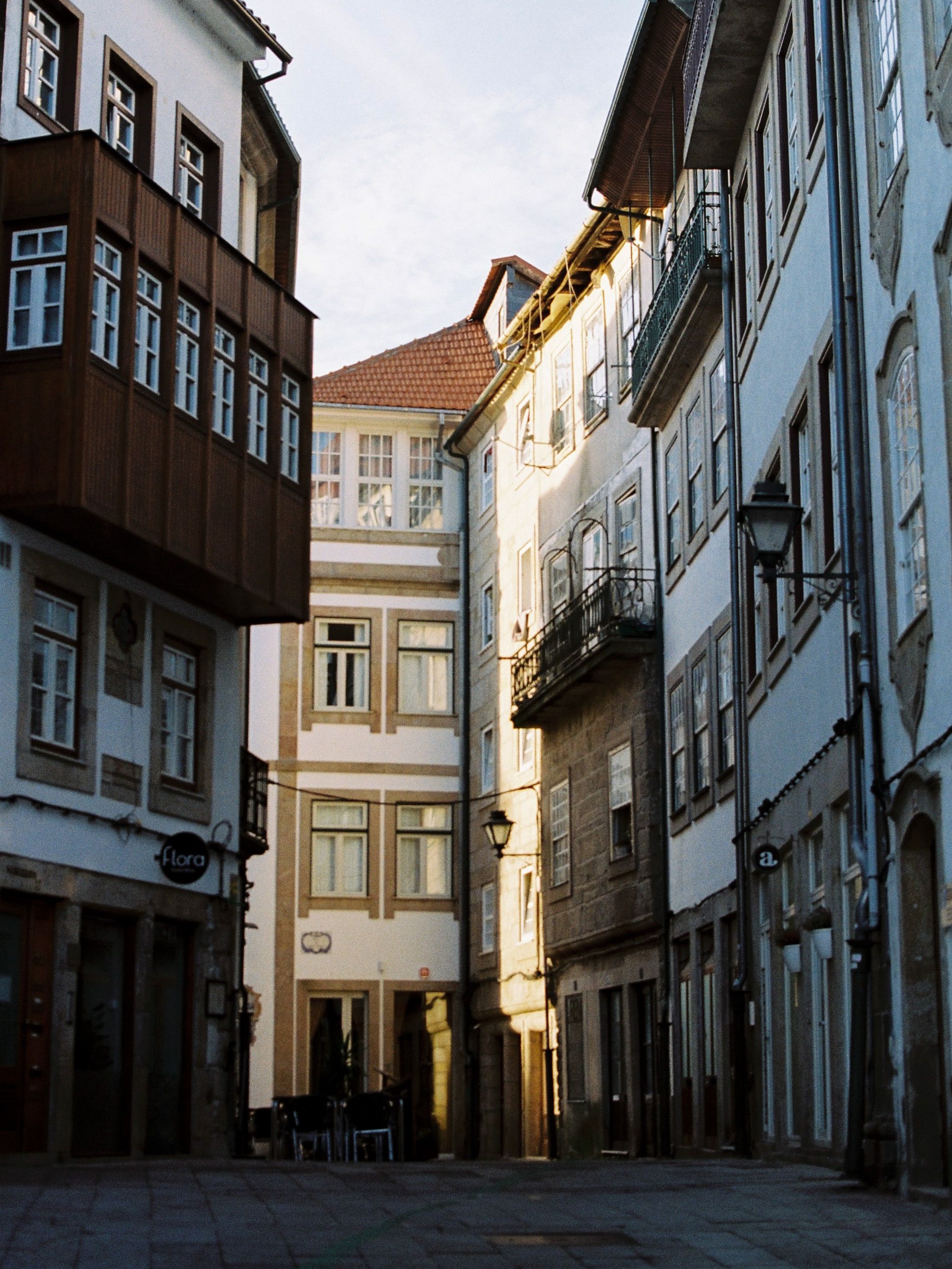 Zadarmo Fotobanka s bezplatnými fotkami na tému architektúra, balkóny, betónové budovy Fotka z fotobanky