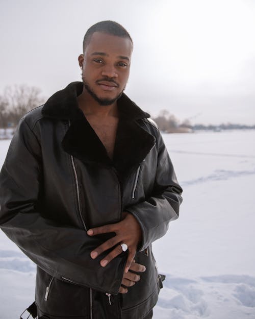 Kostenloses Stock Foto zu afroamerikanischer mann, bart, gesichtsbehaarung