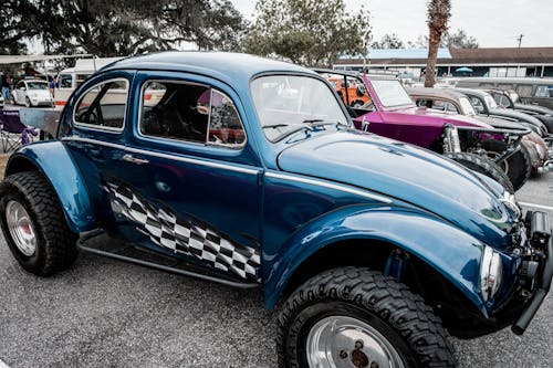 Foto profissional grátis de automobilístico, Beetle, carro azul
