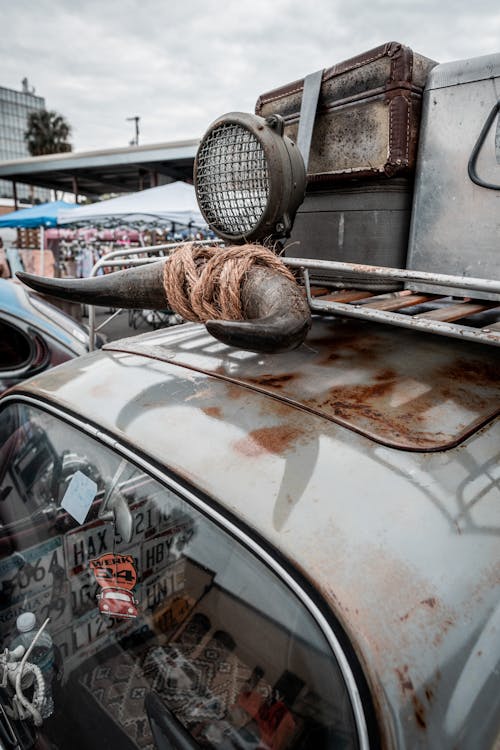 Close-up of a Rusty Volkswagen Beetle at a Car Meet 