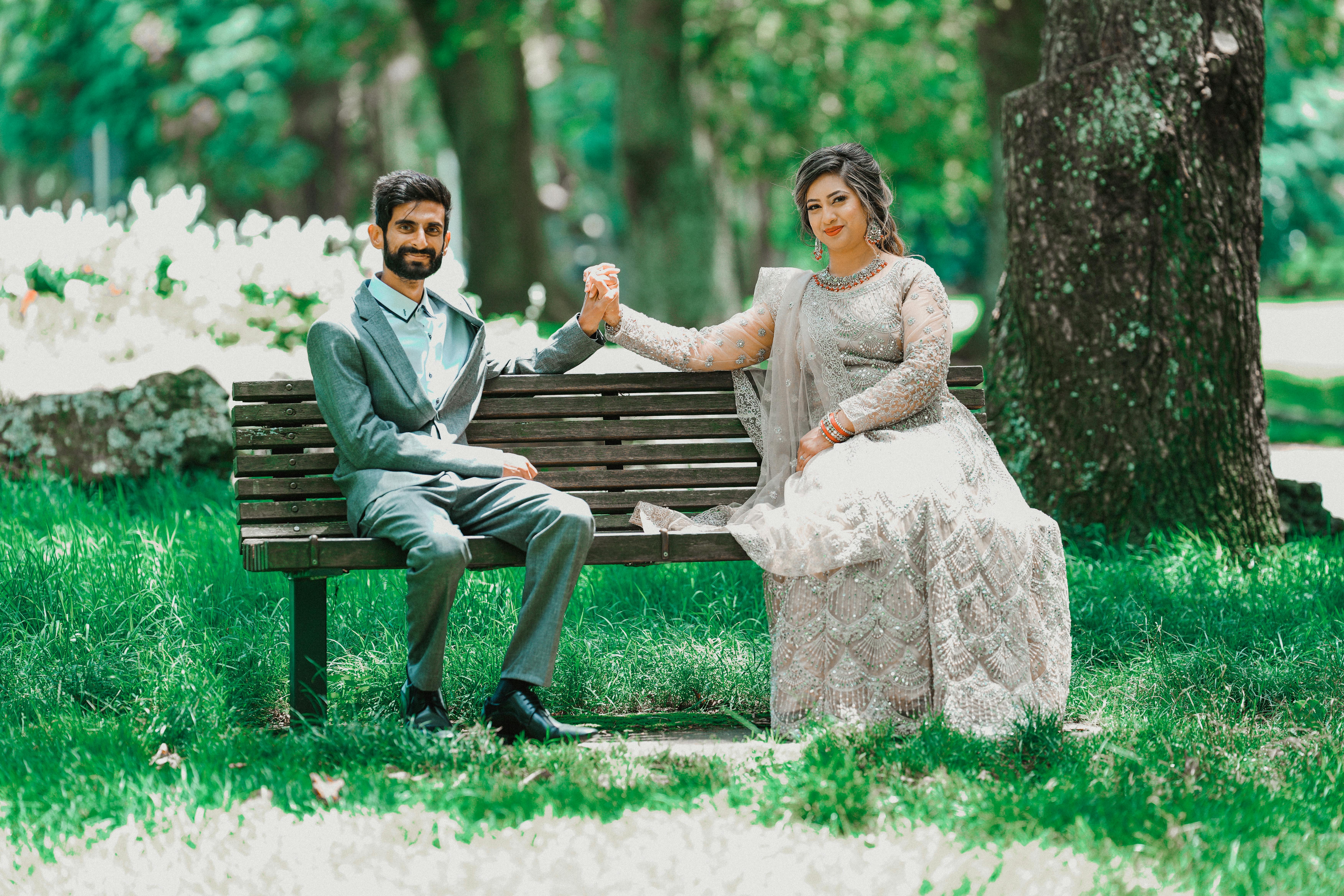 Free Photos | Couple sitting on the bench