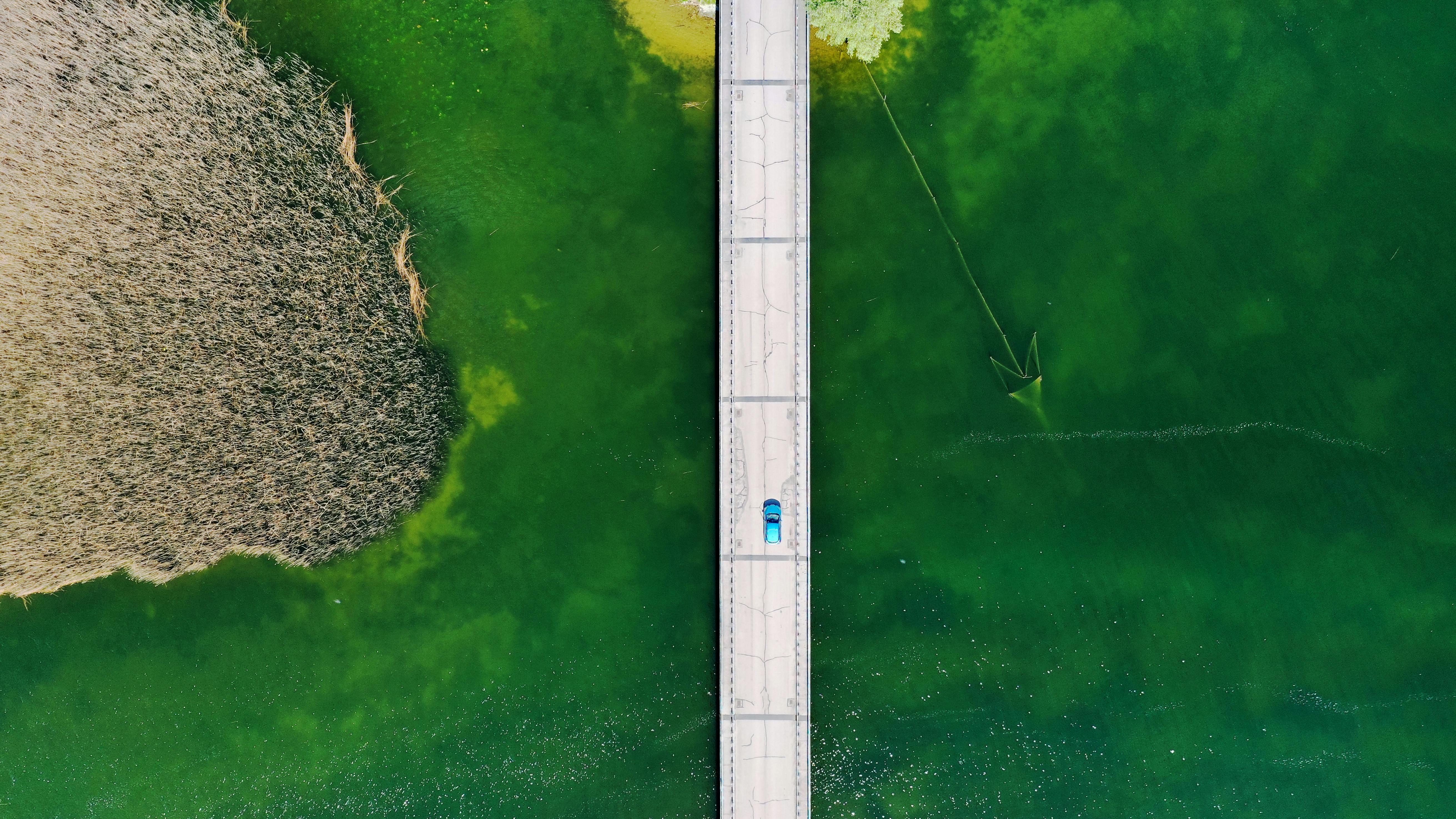 Sensors and Connectivity Make Autonomous Driving Smarter — Photo by Piotr Kowalonek on Pexels