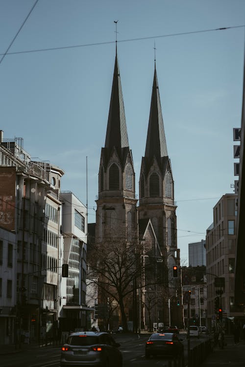 거리, 고딕 스타일, 교회의 무료 스톡 사진