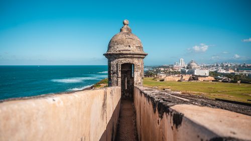 Free Capture of a historic fort overlooking the ocean in San Juan, Puerto Rico on a sunny day. Stock Photo