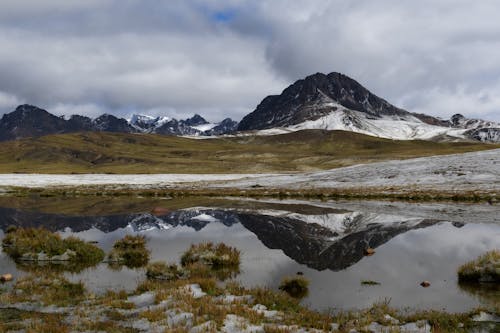 açık hava, buz tutmuş, dağ içeren Ücretsiz stok fotoğraf