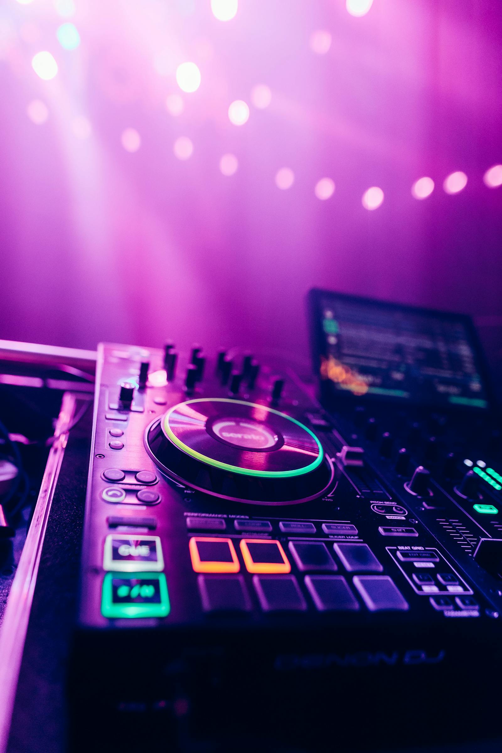 Dj Decks Photos, Download The BEST Free Dj Decks Stock Photos & HD Images