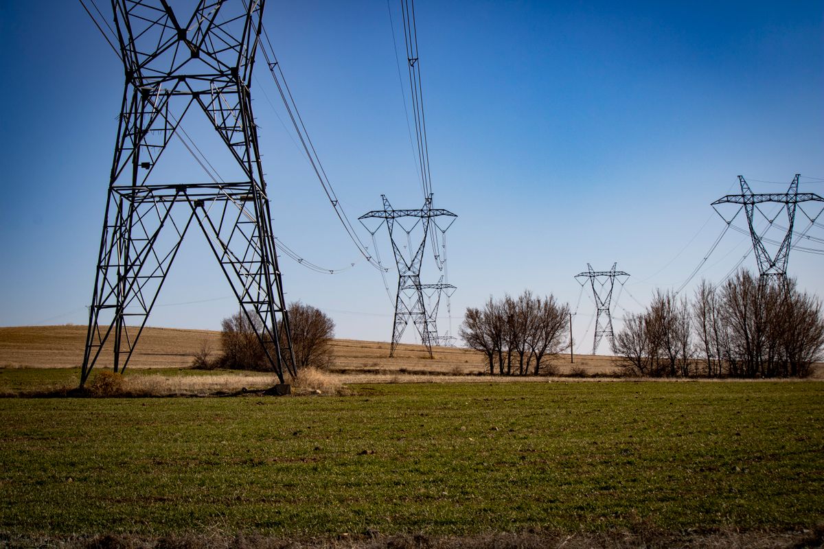 IA et réseau électrique : alerte sur la fiabilité aux États-Unis