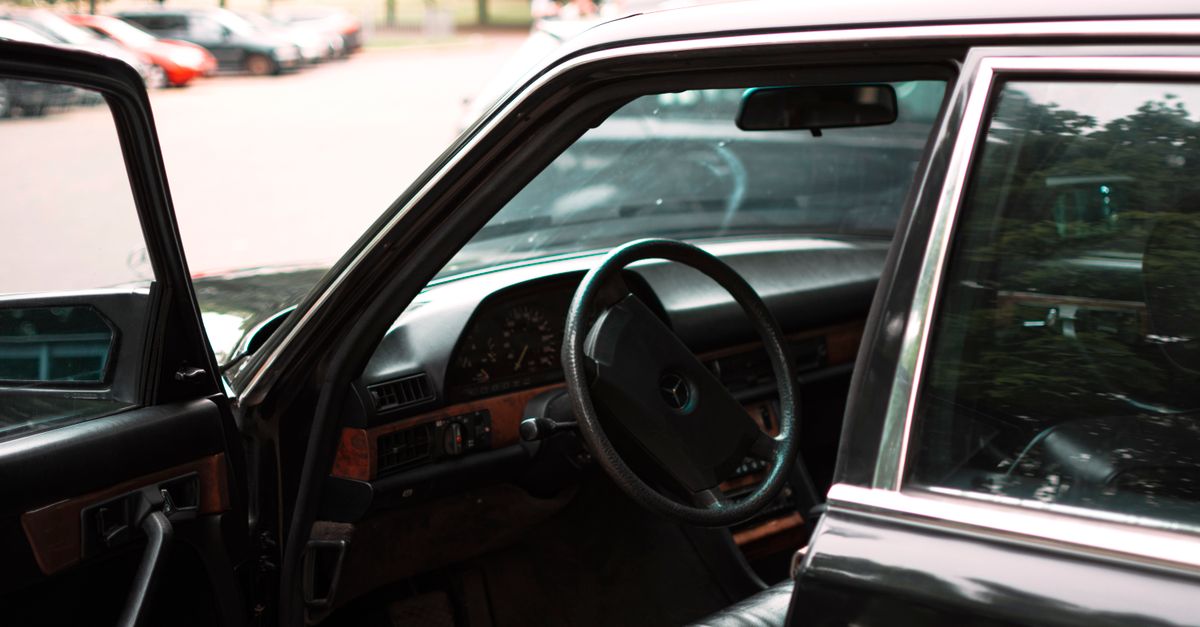 Why Your Car Windows Are Fogging Up (And The Simple Fixes Most Drivers Miss)