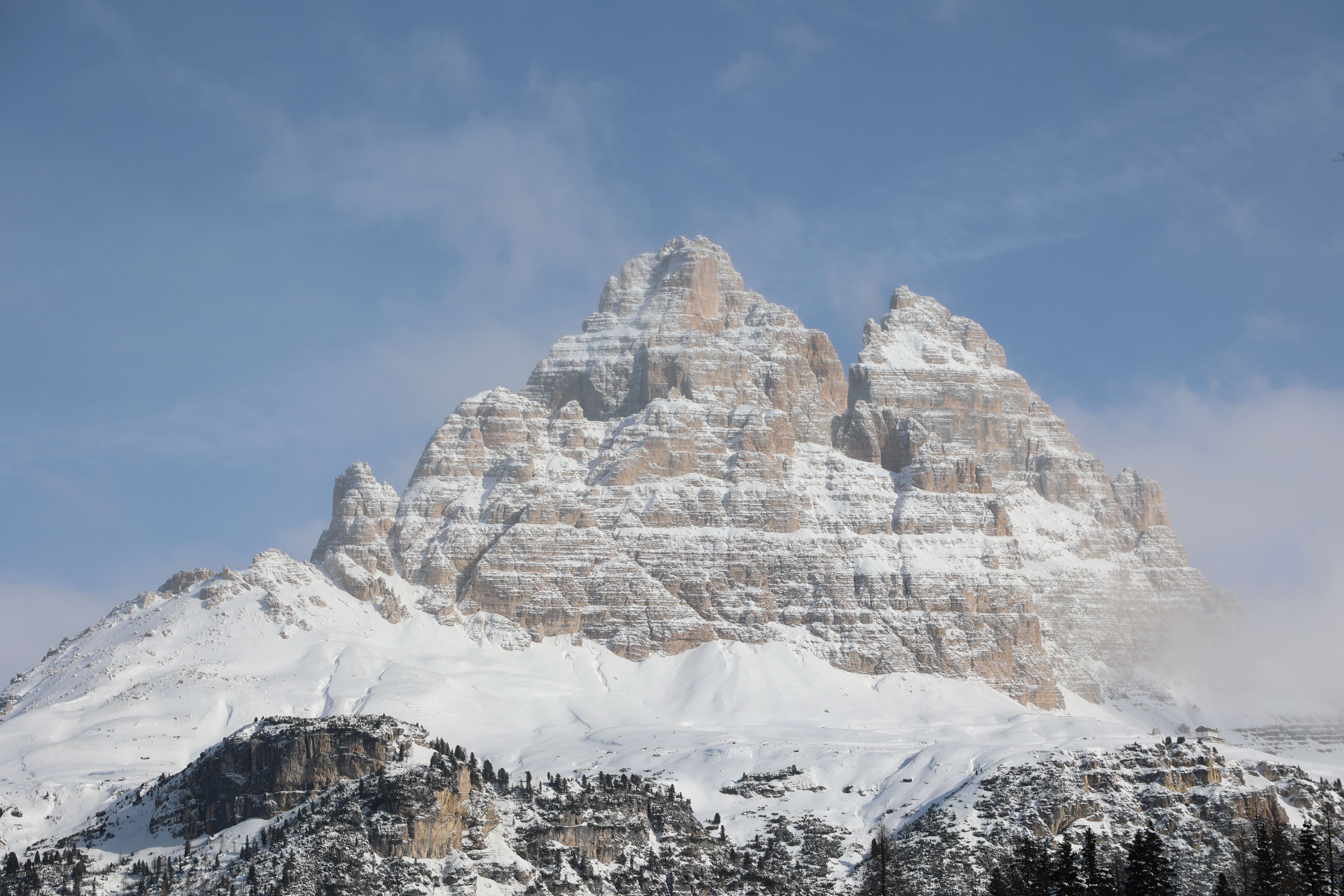 Majestic Mountain Landscape · Free Stock Photo