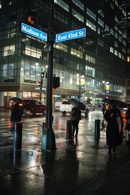 Foto profissional grátis de ao ar livre, chuva, cidade